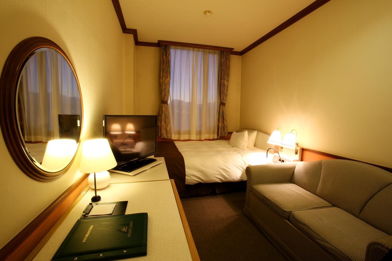 Hotel Sunlife Garden Hiratsuka Esterno foto
